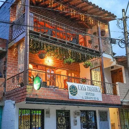 Casa Pastora Coworking Bed & Breakfast Guatapé Екстериор снимка