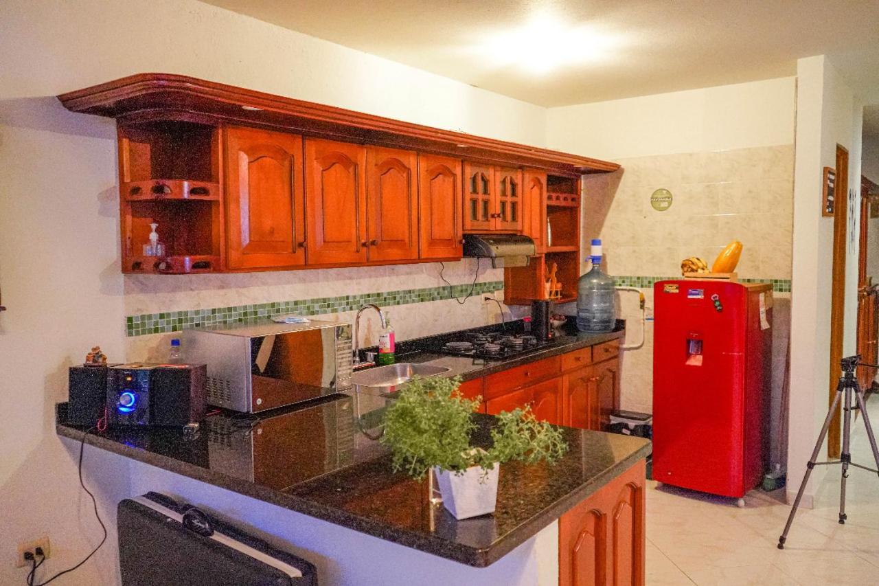 Casa Pastora Coworking Bed & Breakfast Guatapé Екстериор снимка