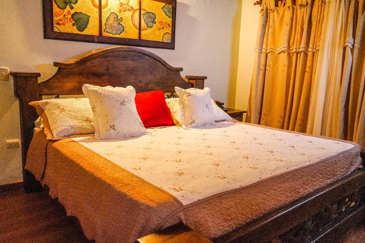 Casa Pastora Coworking Bed & Breakfast Guatapé Екстериор снимка