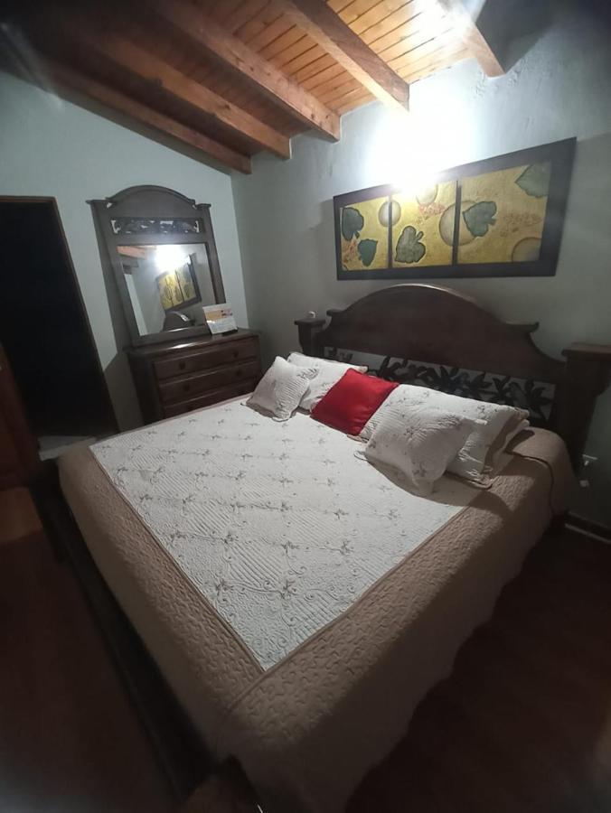 Casa Pastora Coworking Bed & Breakfast Guatapé Екстериор снимка